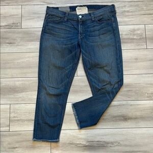 Elizabeth and James Textile skinny ankle jeans size 31